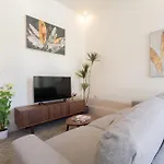 Apartamento Host Wise - Modern Comfy Flat