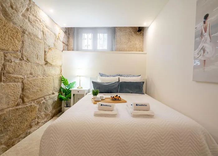 Host Wise - Modern Comfy Flat Appartamento Oporto