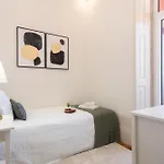 Host Wise - Modern Comfy Flat Oporto