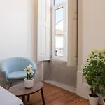 Host Wise - Modern Comfy Flat Oporto