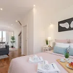 Host Wise - Modern Comfy Flat Lägenhet