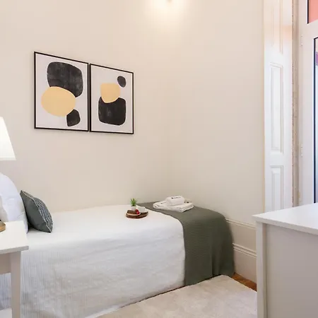 Host Wise - Modern Comfy Flat Oporto