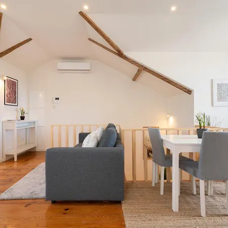 Host Wise - Modern Comfy Flat *
