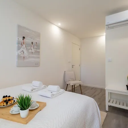Host Wise - Modern Comfy Flat Appartement