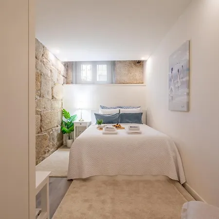 Host Wise - Modern Comfy Flat بورتو