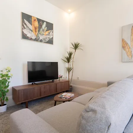 Apartamento Host Wise - Modern Comfy Flat
